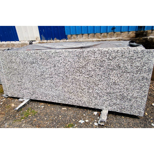 p white granite